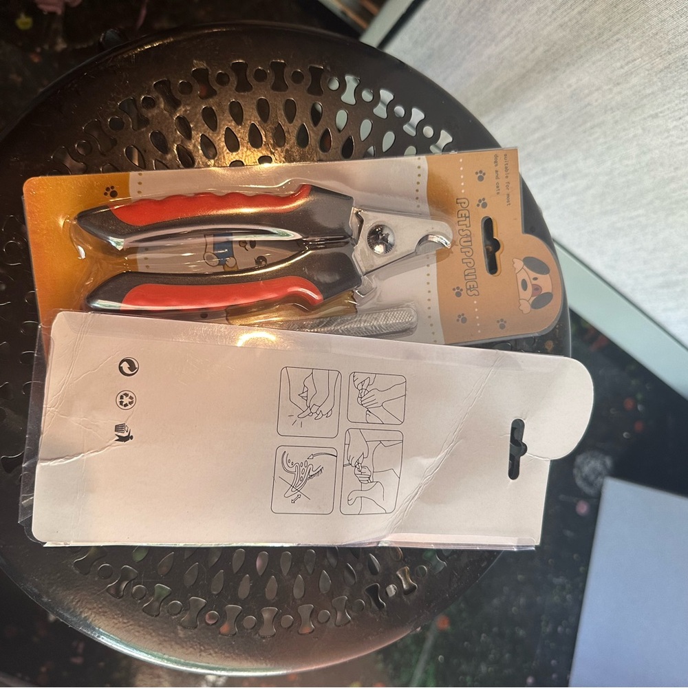 Pet Nail Clippers with Red and Silver Handles